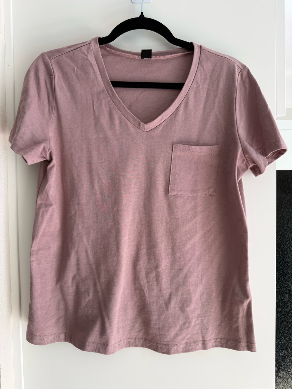 Mauve Pink V-Neck Pocket Tee Short Sleeve Size S